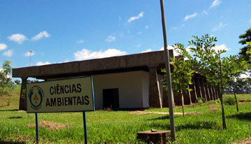 Fachada do Departamento de Recursos Naturais - Setor de Ciências Ambientais