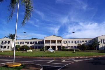 Fachada do Ibilce-São José do Rio Preto